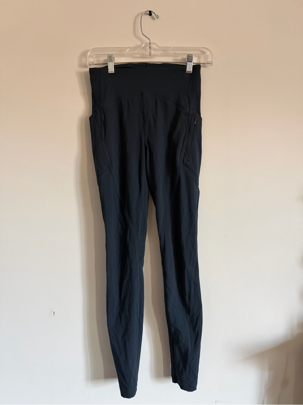 Lululemon Blue Leggings with pockets size 4